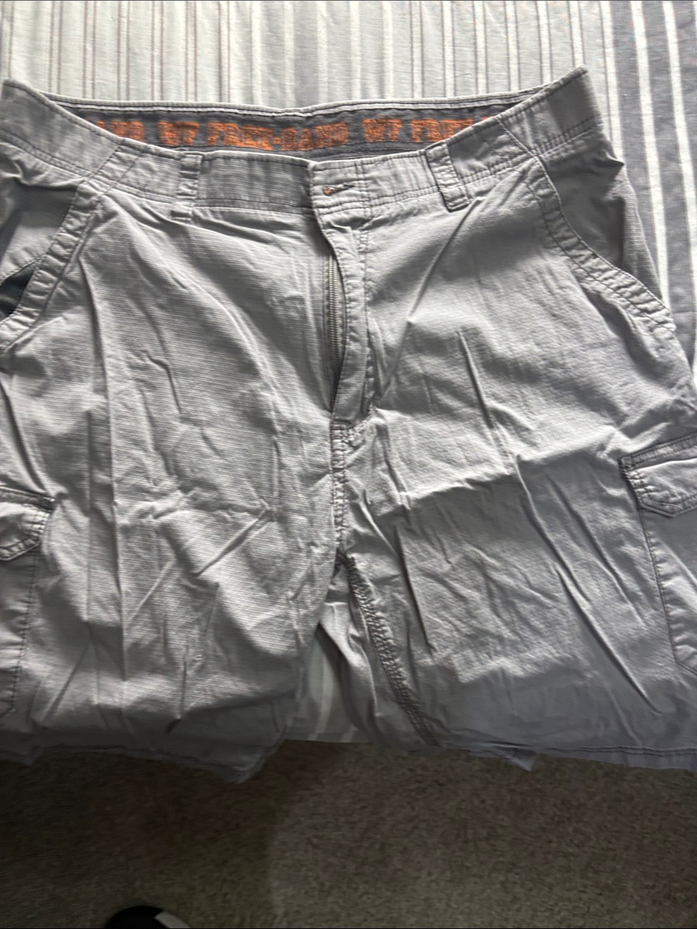 Men's Light Gray Cargo Shorts